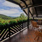 Eko Pony Ranch Ogrizek * Podčetrtek