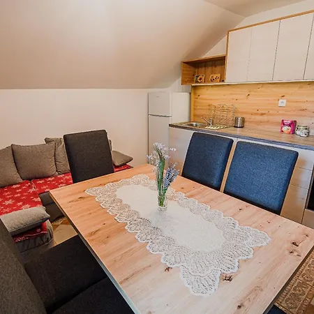 Eko Pony Ranch Ogrizek