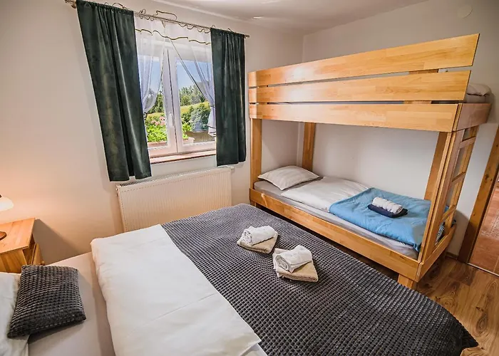 アパート Eko Pony Ranch Ogrizek ポドチェトルテク