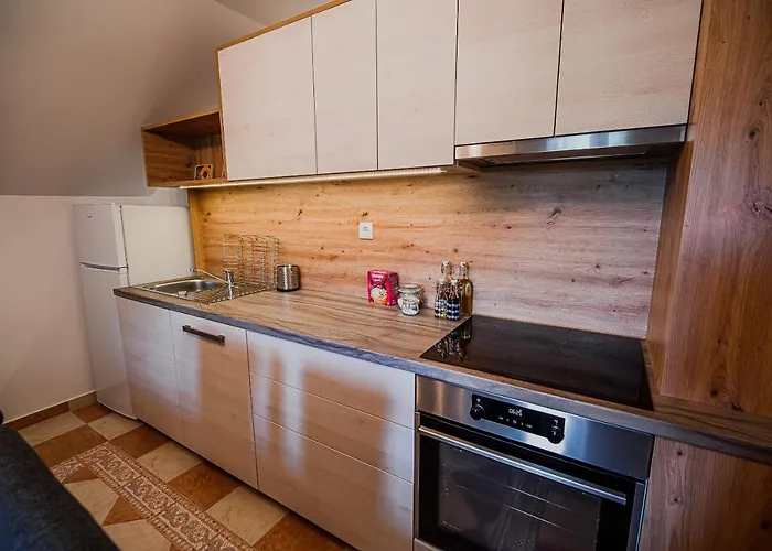 Eko Pony Ranch Ogrizek アパート ポドチェトルテク